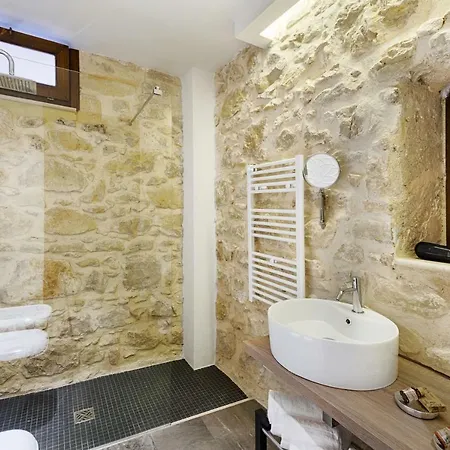 Centosedici 4* Ragusa