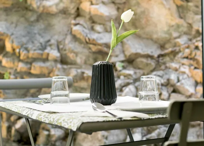 Nocleg ze śniadaniem Centosedici 4*